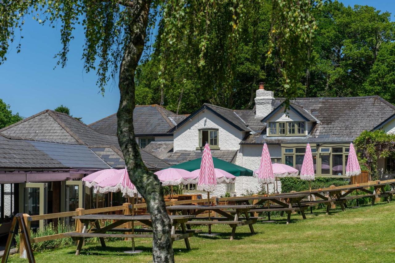 High Corner Inn Godshill  Buitenkant foto