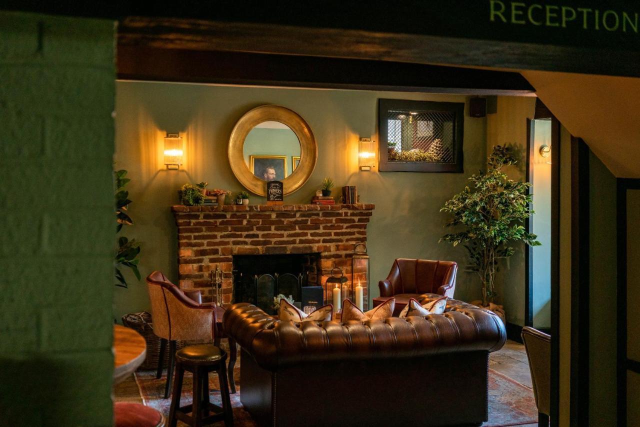 High Corner Inn Godshill  Buitenkant foto