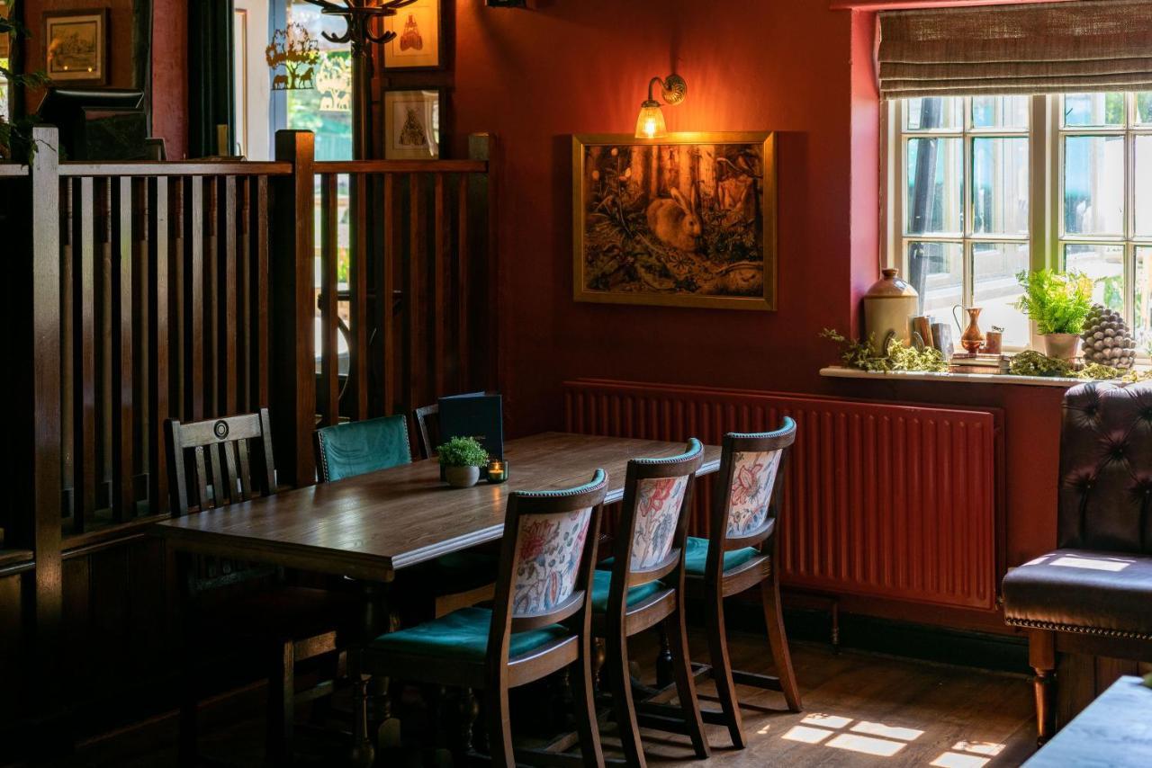 High Corner Inn Godshill  Buitenkant foto