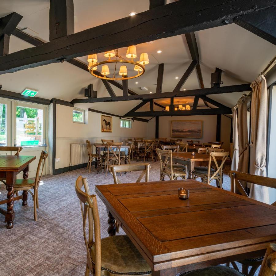 High Corner Inn Godshill  Buitenkant foto