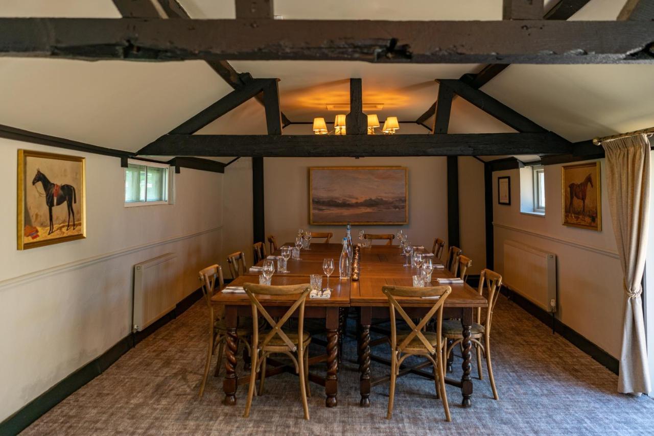 High Corner Inn Godshill  Buitenkant foto