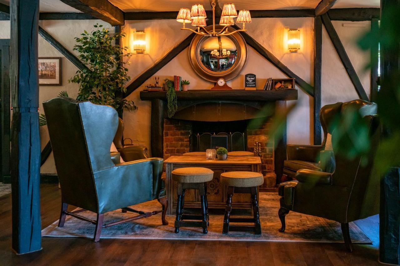 High Corner Inn Godshill  Buitenkant foto