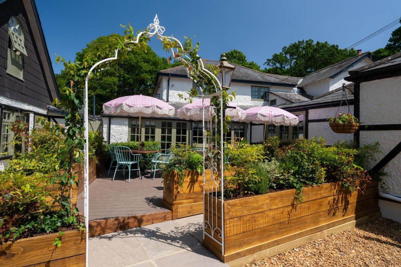 High Corner Inn Godshill  Buitenkant foto